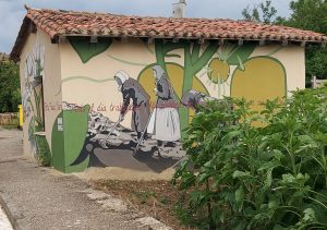 La tienda y el bar que sostienen el pueblo. burgeLUR